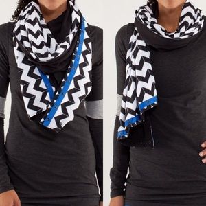 OG Lululemon Vinyasa scarf chevron print OS